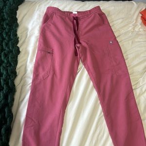 Rose quartz figs top and bottom